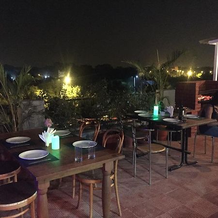 Mykonos Guest House And Spa New Delhi Exterior photo